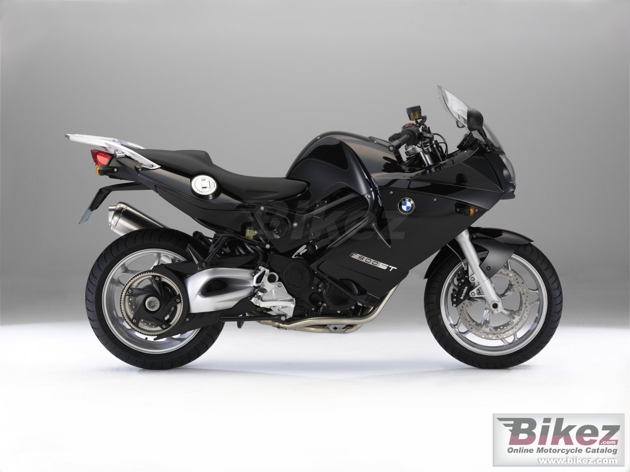 Big BMW f 800 st picture and wallpaper from Bikez.com